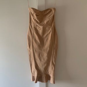 Nude fitted dress